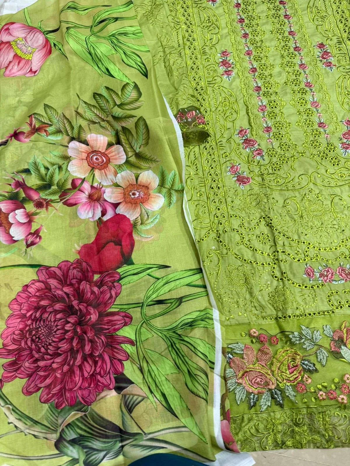 Mehboob Tex Design No – 1716 Bc