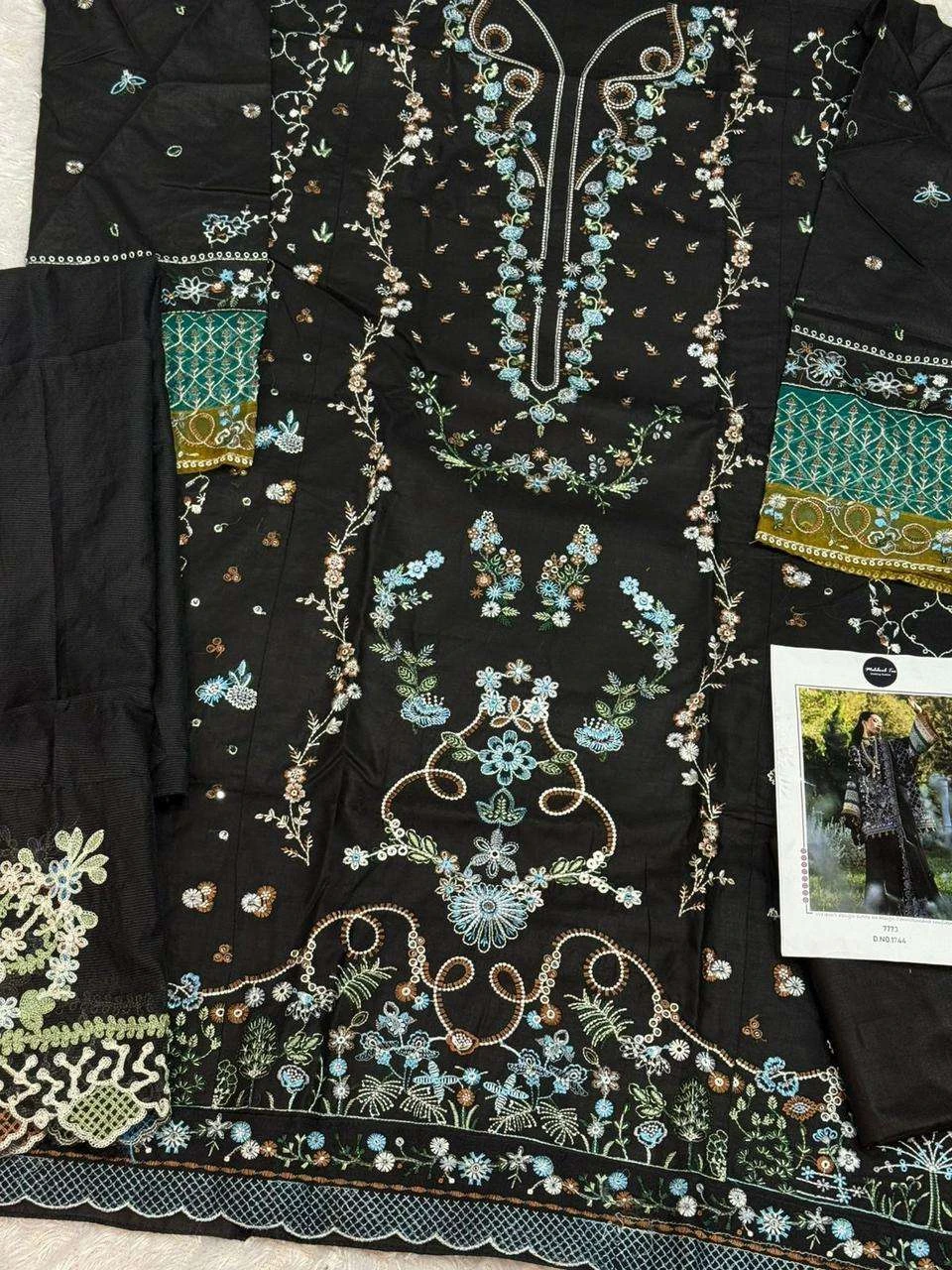 Mehboob Tex Design No – 1743-1744