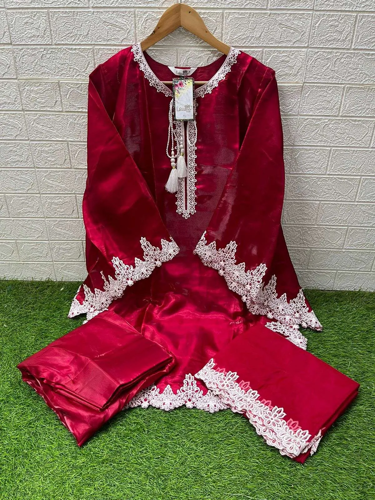 Laxuria Trendz D No 1577