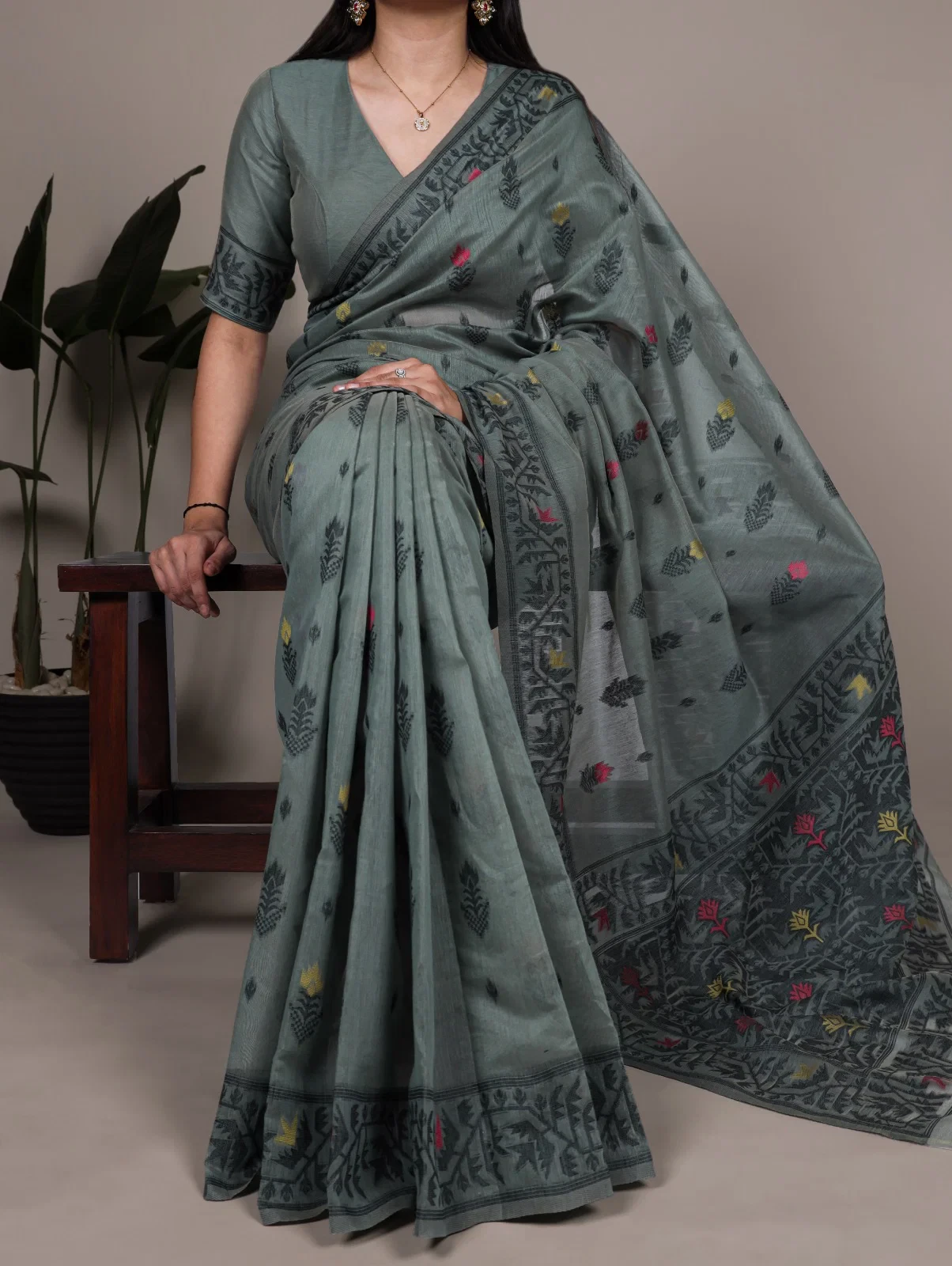 Taraa L 7415 Poly Cotton Thread Weaving Saree Collection